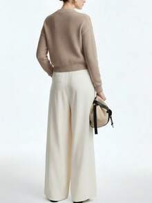 Aalyst 女式休闲落肩圆领麻花图案套头毛衣，秋冬 - 卡其色 - 查看 2