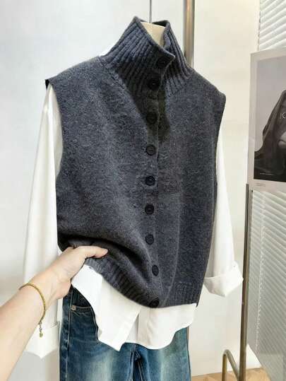Franclia 早春女士柔软蓬松高领无袖宽松纯色短款优雅针织背心，简约设计，学院风，优雅休闲精致时尚开衫，纽扣细节，适合通勤、宴会、派对、休闲等场合。