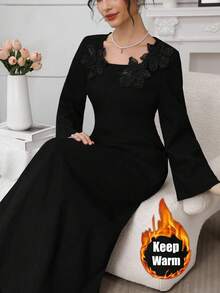 Al Najma Elegantes schwarzes Kleid mit quadratischem Ausschnitt, Kragen mit bestickter Applikation, glamouröses Partykleid - Schwarz - Übersicht 1
