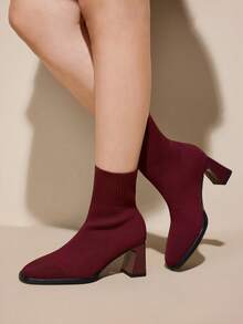 CUCCOO CURVES Women's Fashionable Elegant Commuter Thick High Heel Boots For Christmas - Red - View 3