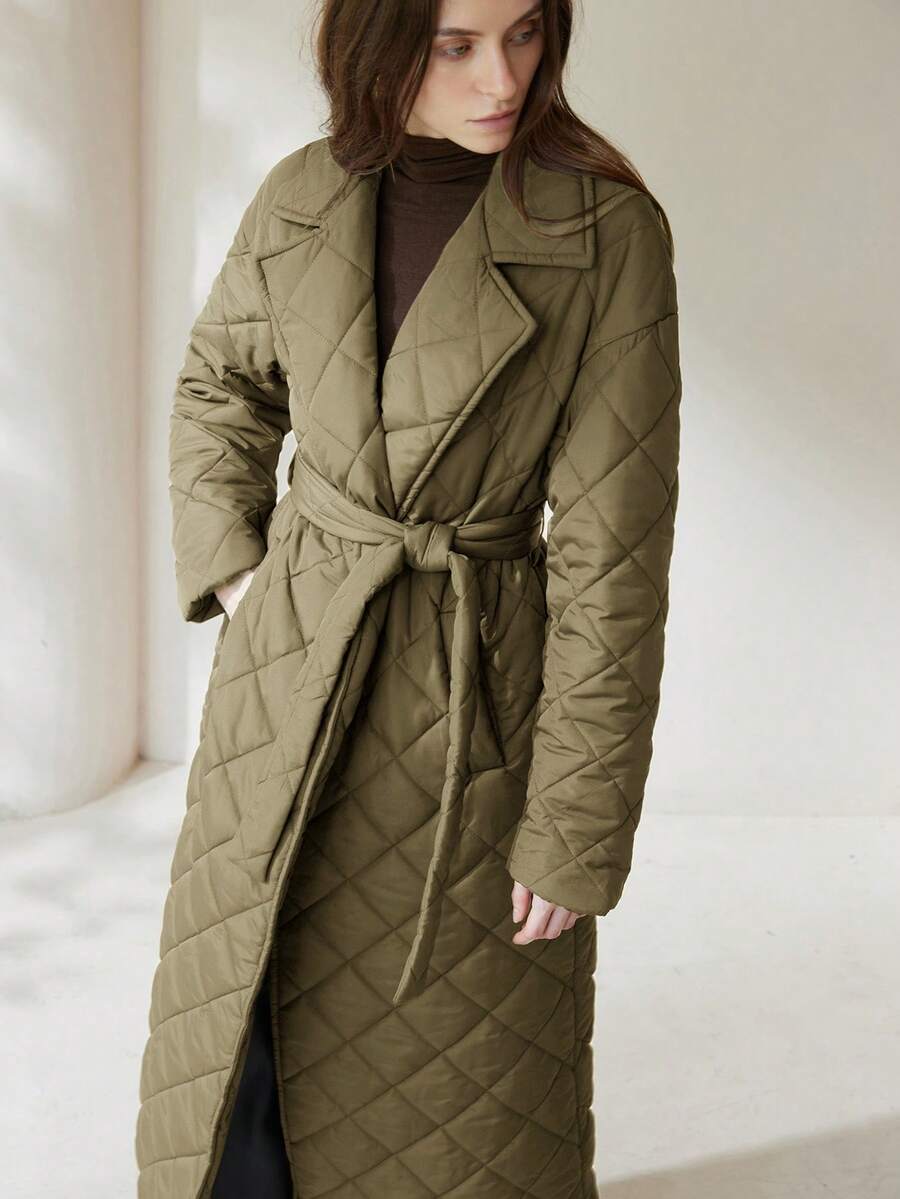 Aveloria Modichic 秋冬新款极简廓形翻领系带菱形绗缝长款羽绒服 - 綠色 - 查看 1