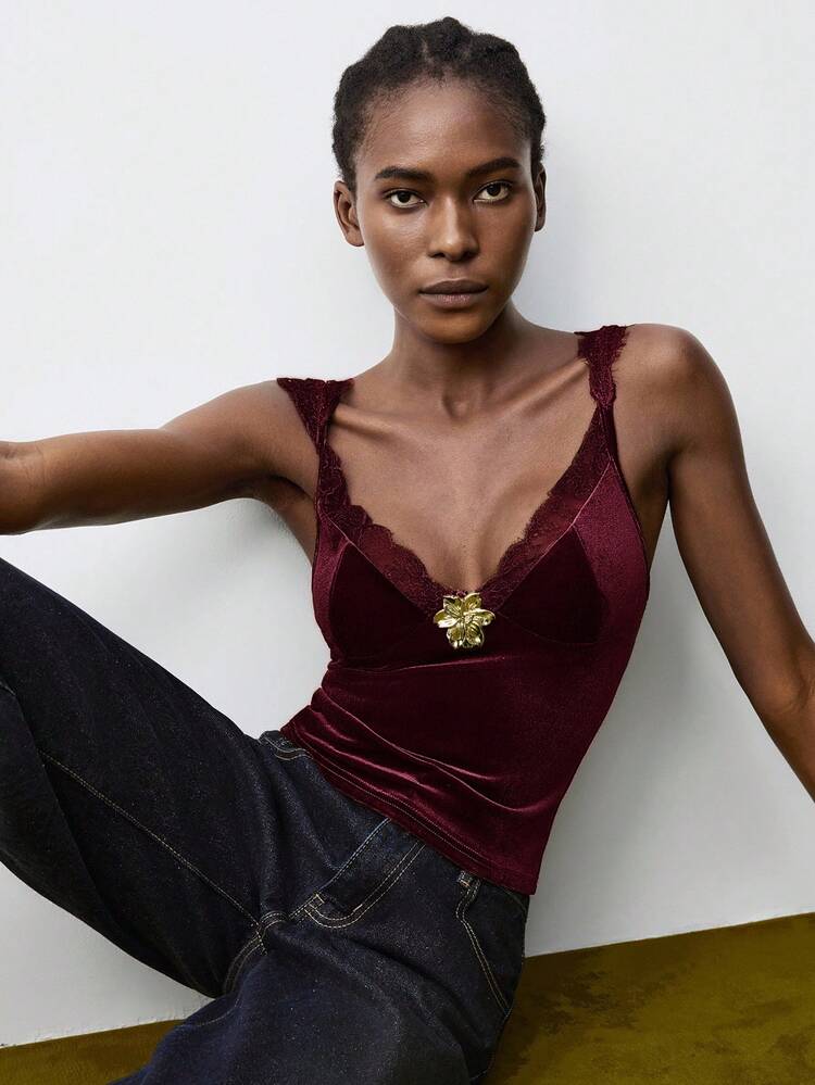 SHEIN Maija Women's Elegant Sexy Velvet Lace Patchwork Sleeveless Top, Suitable For Urban Commute, Office, Business Casual, Party, Dating, Summer St Patrick's Day Women Easter Summer Easter Women Party Top Beach Summer Holiday Each Vacation For Women Summer For Women Going Out Graduation Casual Top For Women