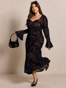 Elaquor Plus Size Elegant Ruched Waist Fitted Maxi Black Dress For Women,Velvety Fabric Keyhole Neckline,Autumn Formal Evening Wedding Party Modest Dresses - Black - View 1