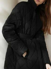 Aveloria Modichic 秋冬新款简约廓形翻领系带菱形绗缝长款羽绒服 - 黑色 - 查看 3