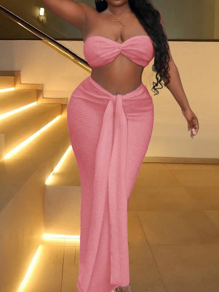 Slaydiva Bộ 2 món dành cho nữ, thích hợp đi nghỉ mát, dự tiệc biển, gồm áo quây croptop và chân váy trắng chất liệu co giãn, màu hồng. Bộ đồ hai mảnh gợi cảm, thích hợp cho câu lạc bộ.