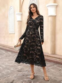 EMERY ROSE Elegancka damska sukienka midi z koronką i dekoltem w serek i długim rękawem