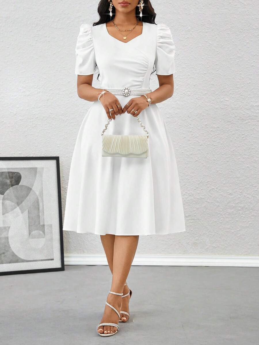 SHEIN Lady Đầm mini thanh lịch cổ tim tay bồng cho nữ, màu trơn, mùa hè - trắng - Xem 1