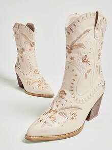 Solezae 女士迷人尖头粗跟刺绣中筒牛仔靴 - 米色 - 查看 2