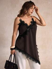 Elegantrix Kamisol Wanita Ukuran Besar Gaya Urban Kasual dengan Hiasan Renda Asimetris di Bagian Bawah, Leher V, dan Patchwork Warna Polos - Chocolate Brown - View 4