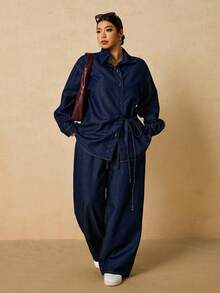 SHEIN Tall CURVE 大码女式长袖单排扣系带衬衫搭配阔腿牛仔裤休闲两件套，适合冬季、圣诞节、新年、感恩节、通勤、度假、毕业典礼等场合，兼具时尚感和Y2K风格，可爱街头风，适合派对、婚礼、商务休闲等各种场合。舒适的牛仔两件套，休闲长袖上衣搭配抽绳腰带阔腿牛仔裤，适合节日聚会等日常穿着。 - 藍色 - 查看 5