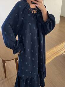 DAZY Ditsy Blumenmuster Rüschen Saum Spitze Patchwork Lang Locker Damen Nachthemd Pyjama - marineblau - Übersicht 4
