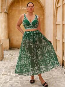 Swim Oasis 大码女装三件套：绿色印花深V领系带高腰裤套装，带腰带环，搭配长款印花网纱沙滩裙，适合夏季海滩度假