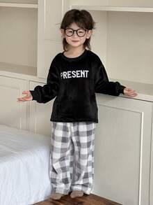 DAZY Young Boy Letter Print Long Sleeve Top And Plaid Pants Pajama Set - Black - View 4