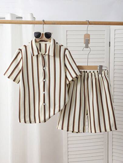 SHEIN Genkimix Kids 3pcs Tween Boy Textured Vertical Striped Short Sleeve Shirt And Matching Casual Shorts Set, Blended Fabric, Skin-Friendly And Breathable. The Shirt Features Multi-Color Vertical Stripe Design With A Small Collar And Short Sleeves; The Shorts Have An Elastic Waistband. Casual And Vacation-Inspired Style, Suitable For Daily Wear, Preschool, Beach Trips, Etc. Can Be Worn As A Set Or Separately, Creating A Sunny And Energetic Kids Outfit, A Fashionable Back-To-School Ensemble.
