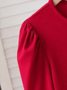 SHEIN Bộ 2 món cho bé gái: Áo khoác cardigan thắt nơ bằng vải gân, tay bồng, kết hợp với váy midi kẻ caro có dây đeo điều chỉnh được và chân váy xòe. Phong cách học sinh - Ngọt ngào, rực rỡ và thanh lịch. Lý tưởng cho những buổi đi chơi thường ngày hoặc ngày lễ, hoàn hảo cho mùa thu. - Đỏ - Xem 7