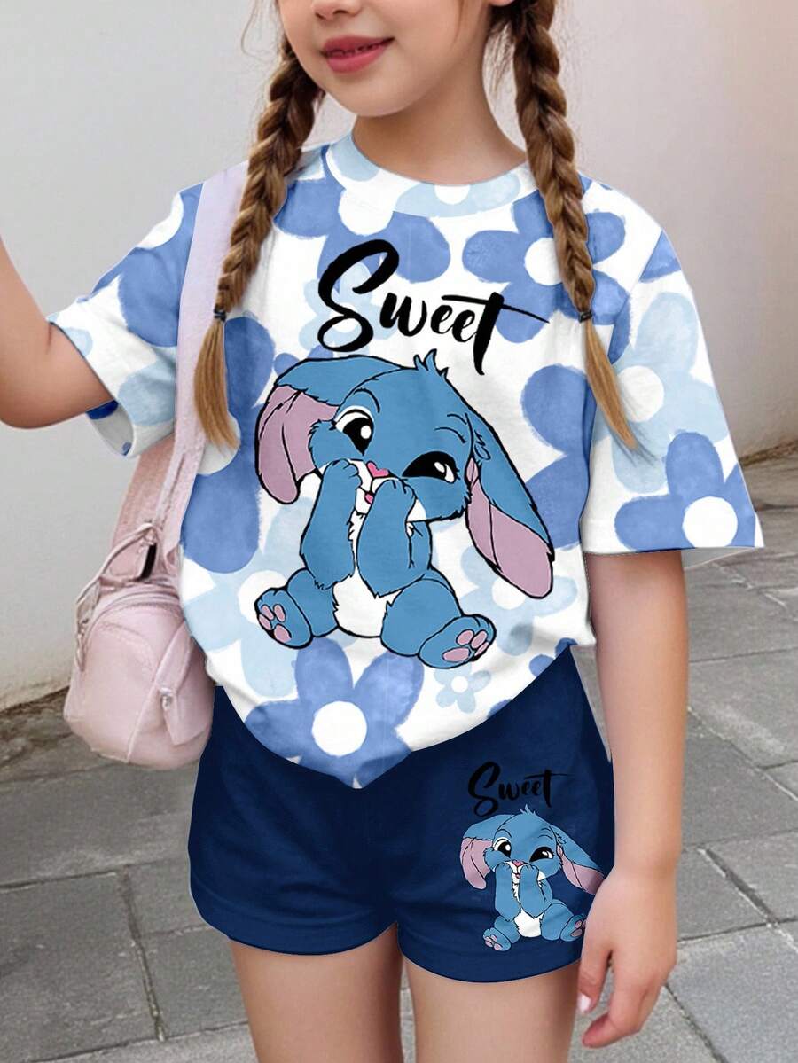 SHEIN Leap Crew Kawaii可愛卡通藍色兔子Lulu & Stitch圖案,藍色漸層花卉,青少年女孩休閒極簡短袖上衣與短褲2件套,適合夏季、戶外野餐、外出、街頭風、校園 - 彩色 - 查看 1