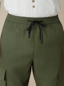 Manfinity Nomadique Manfinity Men's Shirt Set, Black, Regular Fit, Manfinity CasualCool, 68.00 CNY Army Pants Olive Green Pants Men Utility Pants Manfinity Men Cargo Pants Cargos For Men - Army Green - View 7