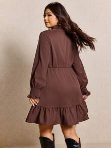Elaquor 大码女式纯色荷叶领长袖荷叶边下摆休闲连衣裙 - 棕色 - 查看 2