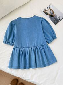 Comfortcana Blusa de mezclilla de manga abullonada con lazo delantero, bajo con volantes, para mujer de talla grande, para verano, vacaciones, Pascua, primavera, estilo occidental, oficina, rave, baby shower, estilo campestre, estilo country, estilo old money, salir, festival, rodeo, aeropuerto