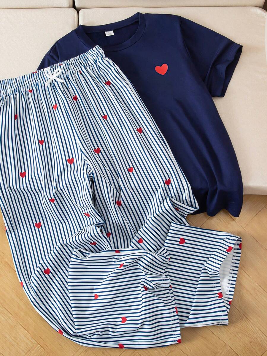 SHEIN 可爱少女两件套 - 甜美休闲藏蓝色T恤搭配蓝白条纹长裤，饰有红色爱心（适合13-19岁女孩）春夏款，柔软透气面料，弹性腰带，适合日常穿着、居家休闲、外出聚会 - 藏蓝色 - 查看 1