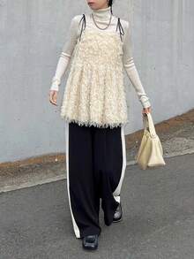 FRIFUL 女士纯色吊带毛绒纹理多层吊带背心，秋冬季 - 米色 - 查看 2