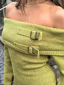 Chiquease Gaun Mini Wanita Warna Polos dengan Kancing dan Desain Bahu Terbuka, Model Lengan Panjang dan Modis - Hijau - View 3