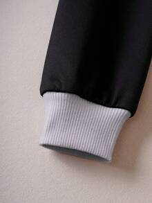 Nick 90s | SHEIN 2pcs/Set Young Boy Cartoon Figure Graphic Black Casual Hoodie Sweatshirt And Pants Set - Black - View 5