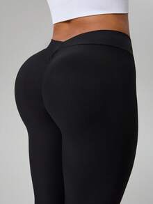 SHEIN Dewbera Women's Ribbed V-Neck Hollow Waist Tights Leggings, Suitable For Sports, Casual, Daily Wear, Running, Yoga, Plus Size Curve Plus Activewear Curve Athleisure Plus Size Gym Wear Gym Clothes Women Plus Size Athleisure Plus Size Activewear - Black - View 3