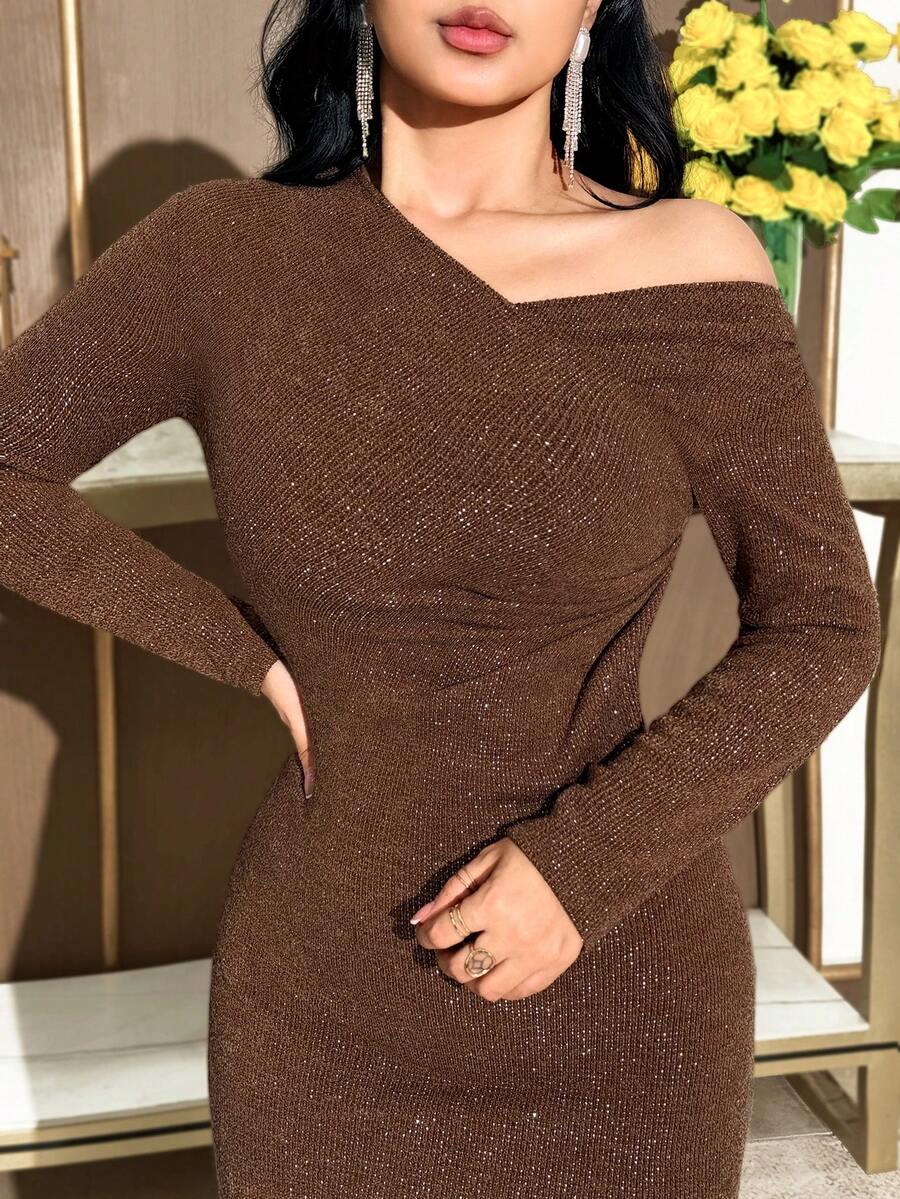 Modelyn Vestido elegante de manga larga con cuello asimétrico, fruncido y ajustado para mujer - Marrón - Ver 1