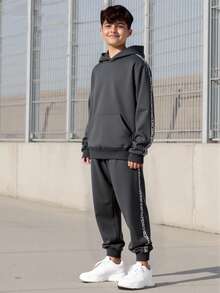 Vacaura 2 件套青少年男童休闲拼布丝带连帽运动衫套装，适合休闲、通勤、上学、运动穿着