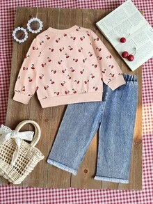 SHEIN Vintaside Kids Baby Girls' Spring/Autumn Outfit - Cherry Sweetheart Set: Cream English Slogan Sweatshirt + Retro Blue Jeans, Cherry Print Top & Embroidered Pants, Dopamine Energetic Casual Daily Wear, Sweet & Cool Style