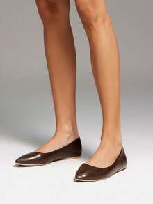 SHUZIA 魅力巧克力色仿皮PU易穿脱尖头平底鞋，夏季鞋款，春季鞋款，春假、复活节、母亲节礼物 - 巧克力棕 - 查看 5