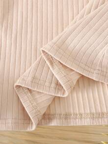 SHEIN Conjunto de blusa de cuello redondo de manga larga de punto informal y falda para niñas preadolescentes - Multicolor - Ver 3