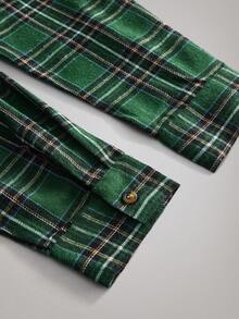 Manfinity RelaxMax 男士格子印花口袋前开襟纽扣休闲长袖衬衫 - 綠色 - 查看 7