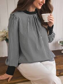 SHEIN LUNE Blusa feminina casual/para o trabalho com estampa listrada em preto e branco e mangas bufantes, estilo solto, para primavera/outono. - Preto e Branco - Ver 6