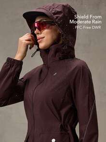 OutZeal 女士雨衣，圣诞节徒步露营防水抽绳腰带反光条翻盖口袋