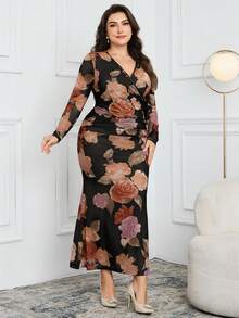 Modelyn Plus Size Women Elegant All-Over Print V-Neck Dress - Black - View 6