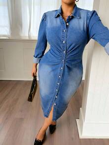 SHEIN Tall CURVE 大码女式休闲荷叶边腰长袖牛仔蓝连衣裙，适合冬季、圣诞节、新年、感恩节、通勤、度假、毕业典礼等场合，时尚百变，尽显Y2K风情，优雅休闲，适合法式休闲、可爱街头风、生日装、派对、婚礼等各种场合，适合商务休闲、老派女性、职场女性、教师装等各种场合。女士时尚牛仔中长连衣裙，褶皱细节，纽扣前襟，泡泡袖，休闲时尚。 - 藍色 - 查看 7
