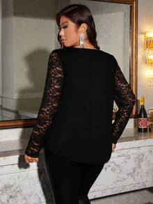 SHEIN Clasi Plus Size Women Curved Hem Square Neck Contrast Lace Long Sleeve Fashion T-Shirt - Black - View 2