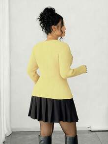 SHEIN Elenzya Plus Size Women's Twist Design Long Sleeve Elegant Pearl Embellished Sweater, Eye-Catching For Dates - Pale Yellow - View 2