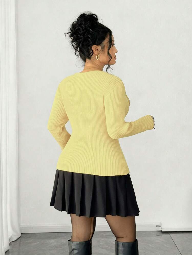 SHEIN Elenzya Plus Size Women's Twist Design Long Sleeve Elegant Pearl Embellished Sweater, Eye-Catching For Dates - Pale Yellow - View 2