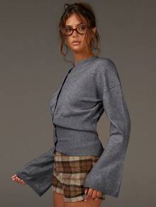 Athîral 女士纯色落肩长袖单排扣休闲短款针织开衫 - 灰色 - 查看 6