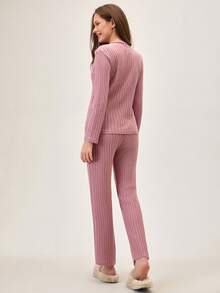 Loomlin 女士罗纹针织彩色刺绣长袖圆领上衣和裤子家居服休闲套装 - 粉色 - 查看 2