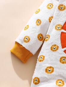 SHEIN 3件套新生儿男宝宝服装，可爱卡通狮子印花长袖连体衣/连体衣+帽子+袜子，时尚柔软的抓绒套装，适合日常或外出穿着，秋冬季 - 卡其色 - 查看 7