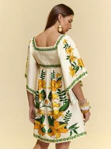 CAJUNI 女士象牙黄夏季梭织宽松方领喇叭袖短款连衣裙，水彩百合印花 | 波西米亚度假休闲早午餐节日浪漫风格，适合度假、女士碎花连衣裙、女士夏季连衣裙、女士度假装、田园风连衣裙、黄色碎花连衣裙、白色连衣裙、女士夏季服装、新年服装、女士休闲连衣裙、女士碎花连衣裙、女士沙滩装 - 黃色 - 查看 2