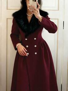 Glamine 优雅宫廷风红黑撞色仿毛领，珍珠纽扣装饰羊毛混纺外套，适合圣诞节、新年家庭聚会，展现年轻女士冬季街头风尚。 - 酒紅色 - 查看 4