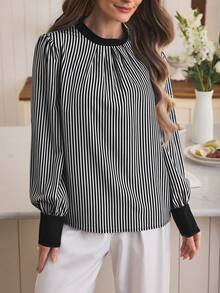SHEIN LUNE Blusa feminina casual/para o trabalho com estampa listrada em preto e branco e mangas bufantes, estilo solto, para primavera/outono. - Preto e Branco - Ver 3