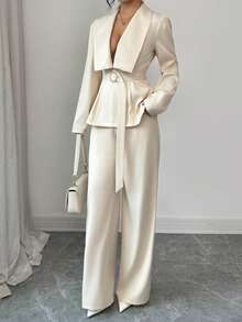 Elenzga Bộ vest nữ thu đông mới, tối giản, đa năng, thanh lịch, cao cấp gồm áo blazer cổ bẻ, trang trí kim loại, thắt eo và quần ống rộng. - Màu be - Xem 4