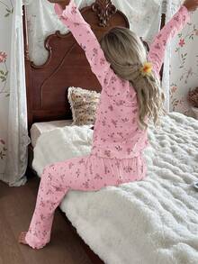 CottageSlumber Set Piyama Wanita Motif Bunga Kecil Lucu dengan Trim Bergaris Lengan Panjang dan Celana Panjang, Motif Bunga Romantis - Berwarna merah muda - View 6