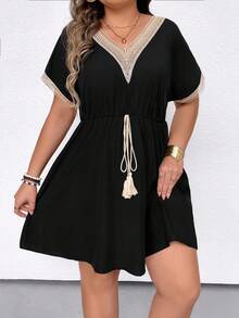 SHEIN LUNE 大码度假休闲拼色蕾丝拼接蝙蝠袖收腰连衣裙，夏季